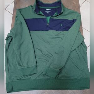 IZOD Men's Advantage Performance Quarter-Zip Fleece Pullover in a green and navy